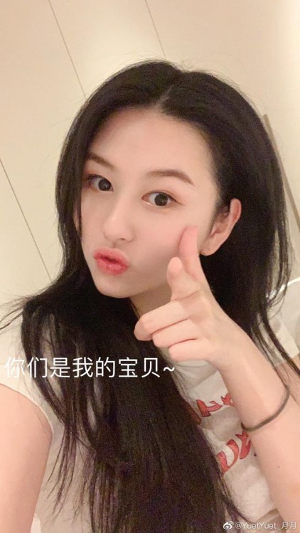 邱淑贞大女儿沈月